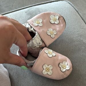 Robeez-like Baby Girls